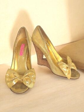 Betsey Johnson Metallic Gold Pumps Wedges